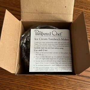 Pampered Chef Ice Cream Sandwich Maker